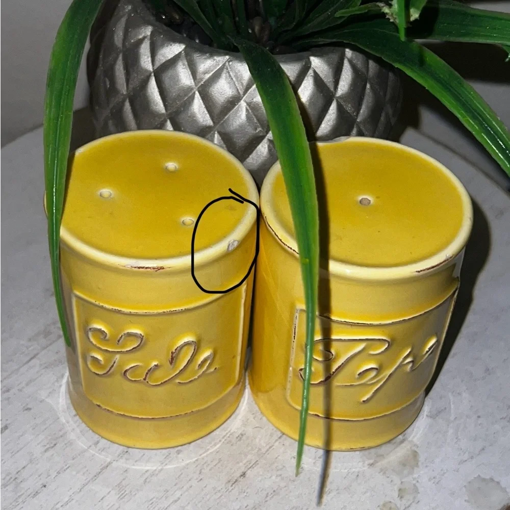 Vintage Yellow Made in Italy Ceramic Salt and Pepper Shaker Set